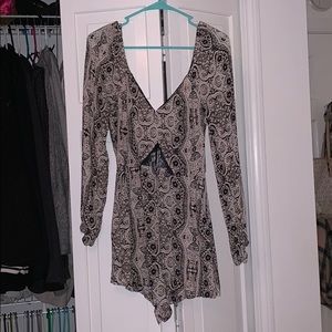 Pac sun longsleeve romper